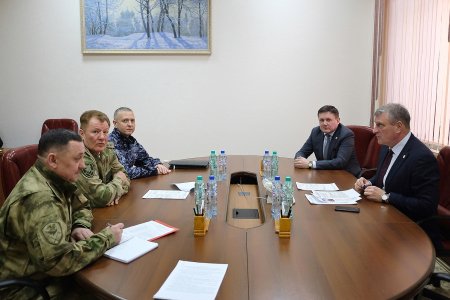 Игорь Васильев встретился с генерал-полковником Александром Порядиным