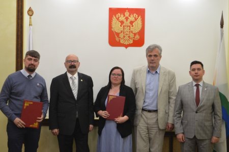 Почетными грамотами Министра просвещения РФ отмечены два кировчанина