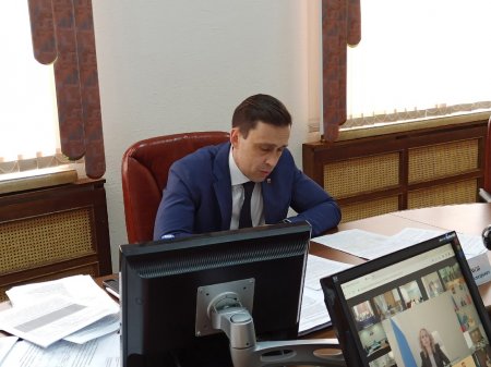 Дмитрий Курдюмов принял участие в заседании межведомственной рабочей группы по вопросу восстановления рынка труда