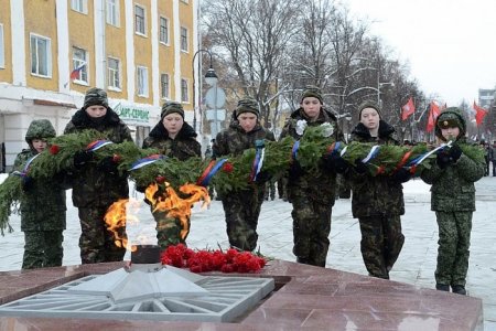 Александр Соколов поздравил жителей Кировской области с Днём защитника Отечества