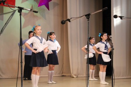 В здании ЦКиД состоялся праздничный концерт, посвящённый Дню защитника Отечества.