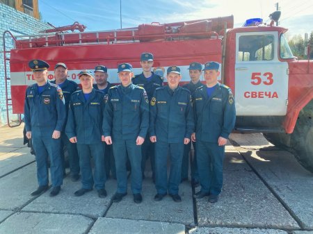 Уважаемые ветераны и сотрудники пожарной охраны, поздравляем вас с профессиональным праздником – Днём пожарной охраны!