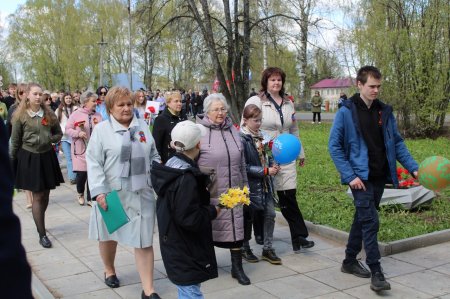 Сегодня, день Великого праздника Победы, у памятника Воинам свечинцам и труженикам тыла, состоялся праздничный митинг, посвящённый 78-й годовщине Победы в Великой Отечественной войне.